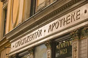 Images Dated 7th May 2004: HUNGARY-WESTERN TRANSDANUBIA-Sopron: The Lion Pharmacy (b. 1623) Medieval Town