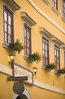 Images Dated 7th May 2004: HUNGARY-WESTERN TRANSDANUBIA-Sopron: Restarant / Old Town Medieval Town