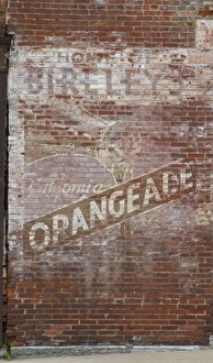 Images Dated 7th July 2011: IA, Dubuque, Millwork District, old sign