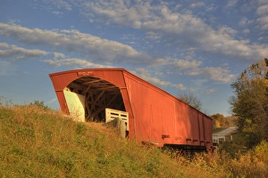 IA, Madison County, Holliwell Covered Bridge, built in 1880, spans Middle River