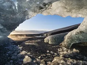 Images Dated 21st February 2015: Ice cave in the glacier Breidamerkurjoekull in Vatnajoekull National Park