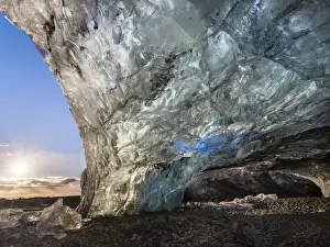 Images Dated 21st February 2015: Ice cave in the glacier Breidamerkurjoekull in Vatnajoekull National Park