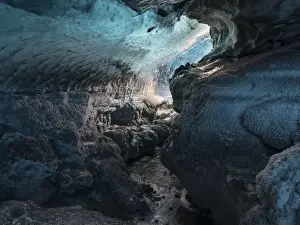 Images Dated 21st February 2015: Ice cave in the glacier Breidamerkurjoekull in Vatnajoekull National Park. europe