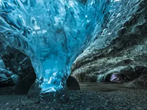 Ice cave in the glacier Breidamerkurjoekull in Vatnajoekull National Park. europe