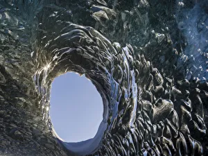Images Dated 27th January 2020: Ice cave at the northern shore of glacial lagoon Jokulsarlon in glacier