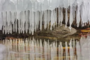Images Dated 6th January 2018: Ice formations along Lake McDonald in Glacier National Park, Montana, USA
