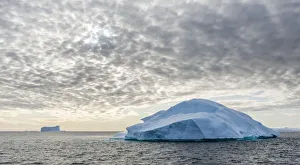 Pakitsoq Prints: Iceberg in Disko Bay (Qeqertarsuup Tunua) near Ilulissat. Greenland, Denmark