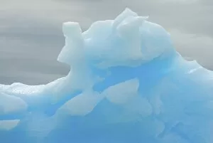 Images Dated 14th May 2005: iceberg floating off the western Antarctic peninsula, Antarctica, Southern Ocean