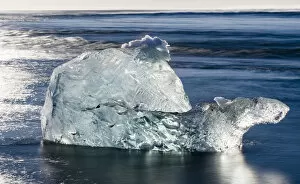 Iceland Collection: icebergs on black volcanic beach. Beach of the north atlantic near the glacial lagoon Joekulsarlon