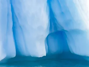 Images Dated 2017 August: Icebergs in the Uummannaq fjord system, northwest Greenland, Denmark