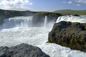 Images Dated 28th July 2004: Iceland, Godafoss waterfall
