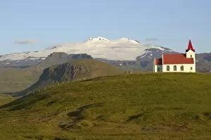 Iceland, Snaefellsnes Peninsula, Hellissandur, Snaefellsjokull glacier