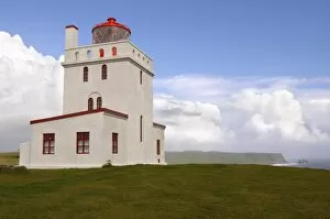 Images Dated 31st July 2004: Iceland, Vik, Dyrholaey Light (Vik Lighthouse), Dyrholaos bay