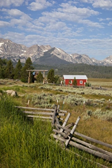 ID, Sawtooth National Recreation Area, Stanley, Red barn and Sawtooth Mountains