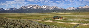 Images Dated 25th July 2011: ID, Sawtooth National Recreation Area, Stanley, Stanley Valley and Sawtooth Mountains