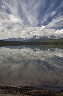 Images Dated 31st July 2011: ID, Sawtooth National Recreation Area, Little Redfish Lake, with Sawtooth Range