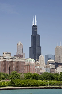 Images Dated 4th June 2012: Illinois, Chicago. Downtown city skyline view of Chicago from Lake Michigan. Willis Tower