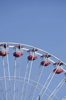 Images Dated 5th September 2012: Illinois, Chicago, Navy Pier. Detail of Navy Pier Farris wheel