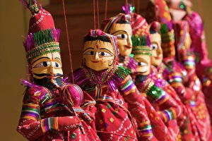 INDIA, Rajasthan, Jaipur: Jaipur City Palace Complex, Indian Souvenir Puppets