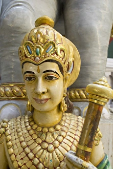 Images Dated 27th April 2009: India, state of Maharashtra, Mumbai (aka Bombay). Downtown Jain Temple