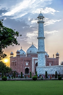 Images Dated 10th July 2024: India, Uttar Pradesh, Agra. Taj Mahal, side vertical view of Main gate at sunset