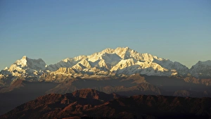 India Prints: India, West Bengal, Singalila National Park, Sandakfu, view on snowcapped Kangchenjunga