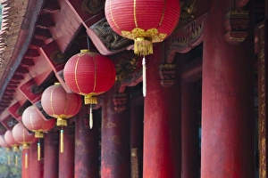 Pillar Prints: Inside Literature Temple