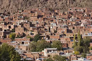 Iran, Central Iran, Abyaneh, elevated village view