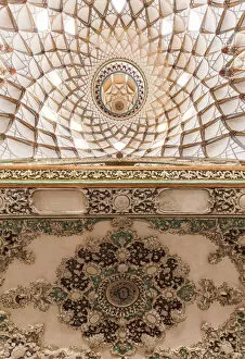 Iran Gallery: Iran, Central Iran, Kashan, Khan-e Boroujerdi, traditional carpet merchants house