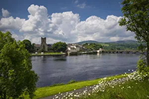 World Locations Prints: Ireland, County Clare, Killaloe, village view