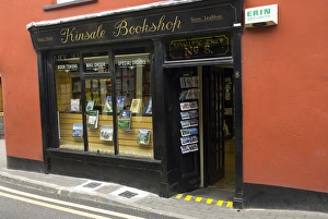 IRELAND, County Cork, Kinsale. Kinsale bookshop