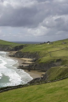 Images Dated 29th July 2009: IRELAND, Kerry, Dingle Peninsula. Slea Head
