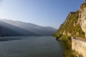 Images Dated 23rd September 2009: Iron Gate, Portile de Fier, gorge of river danube through the southern carpathian Mountains