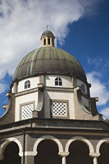 Images Dated 22nd March 2011: Israel, The Galilee, Tabgha, Mount of the Beatitudes, Church of the Beatitudes, exterior