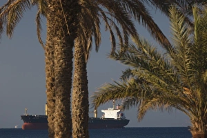 Images Dated 29th March 2011: Israel, The Negev, Eilat, beach view of Eilat Port