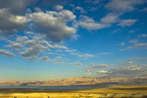 Dead Sea Prints: Israel, Negev, view of the Dead Sea, in the back the Jordan mountains