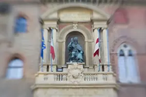 Bologna Prints: Italy, Bologna, Selective Focus of Papa Gregorio XIII in the dettaglio del Palazzo Comunale