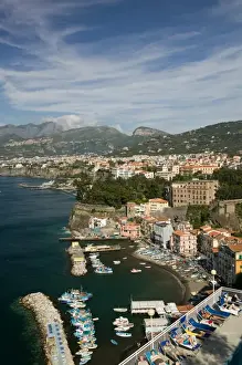 ITALY-Campania-(Sorrento Peninsula)-SORRENTO: View of Marina Grande / Daytime