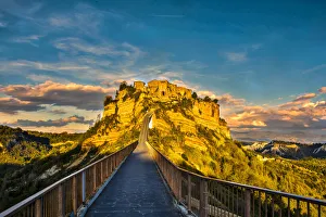 Images Dated 2nd November 2016: Italy, Civita, Bridge to Civita