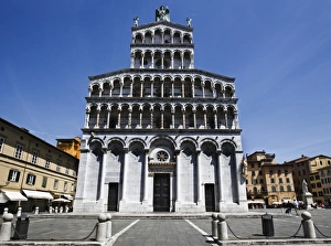 Images Dated 17th May 2006: Italy, Lucca. Church of San Michelle