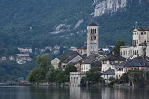 Images Dated 4th June 2009: ITALY, Novara Province, Orta San Giulio. Isola San Giulio island, dawn