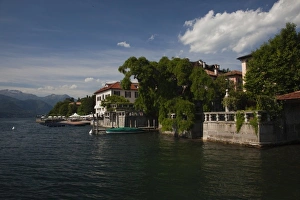 Images Dated 3rd June 2009: Italy, Novara Province, Orta San Giulio. Hotel San Rocco and lakefront