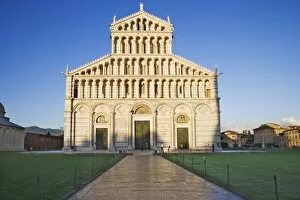 Images Dated 31st May 2006: Italy, Pisa. Front of the Duomo in the Piazza Dei Miracoli