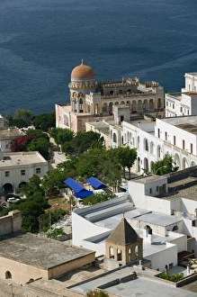 Images Dated 29th May 2005: Italy, Puglia, Santa Cesarea Terme, Resort Town View