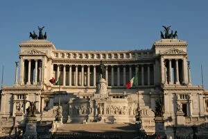 Images Dated 13th August 2005: Italy. Rome. National Monument of Victor Emmanuel II. Altar of the Fatherland. Designed