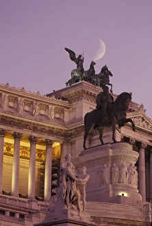 Leadership Prints: Italy, Rome. Vittoro Emmanuel Monument
