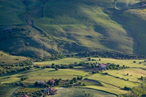 Images Dated 20th May 2005: Italy, Sicily, Enna, Morning View of the Valley
