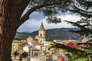 Italy, Sicily, Messina Province, Novara di Sicilia. The medieval hill town of Novara di