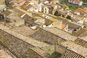 Italy, Sicily, Palermo Province, Gangi. View over the rooftops in the town of Gangi in