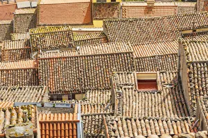 Images Dated 4th February 2020: Italy, Sicily, Palermo Province, Gangi. View over the rooftops in the town of Gangi in